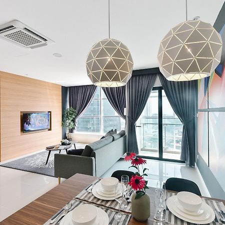 Suasana Private Suites By Subhome Johor Bahru Kültér fotó