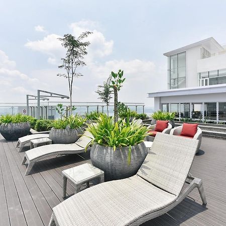 Suasana Private Suites By Subhome Johor Bahru Kültér fotó