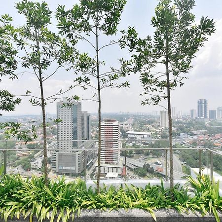 Suasana Private Suites By Subhome Johor Bahru Kültér fotó