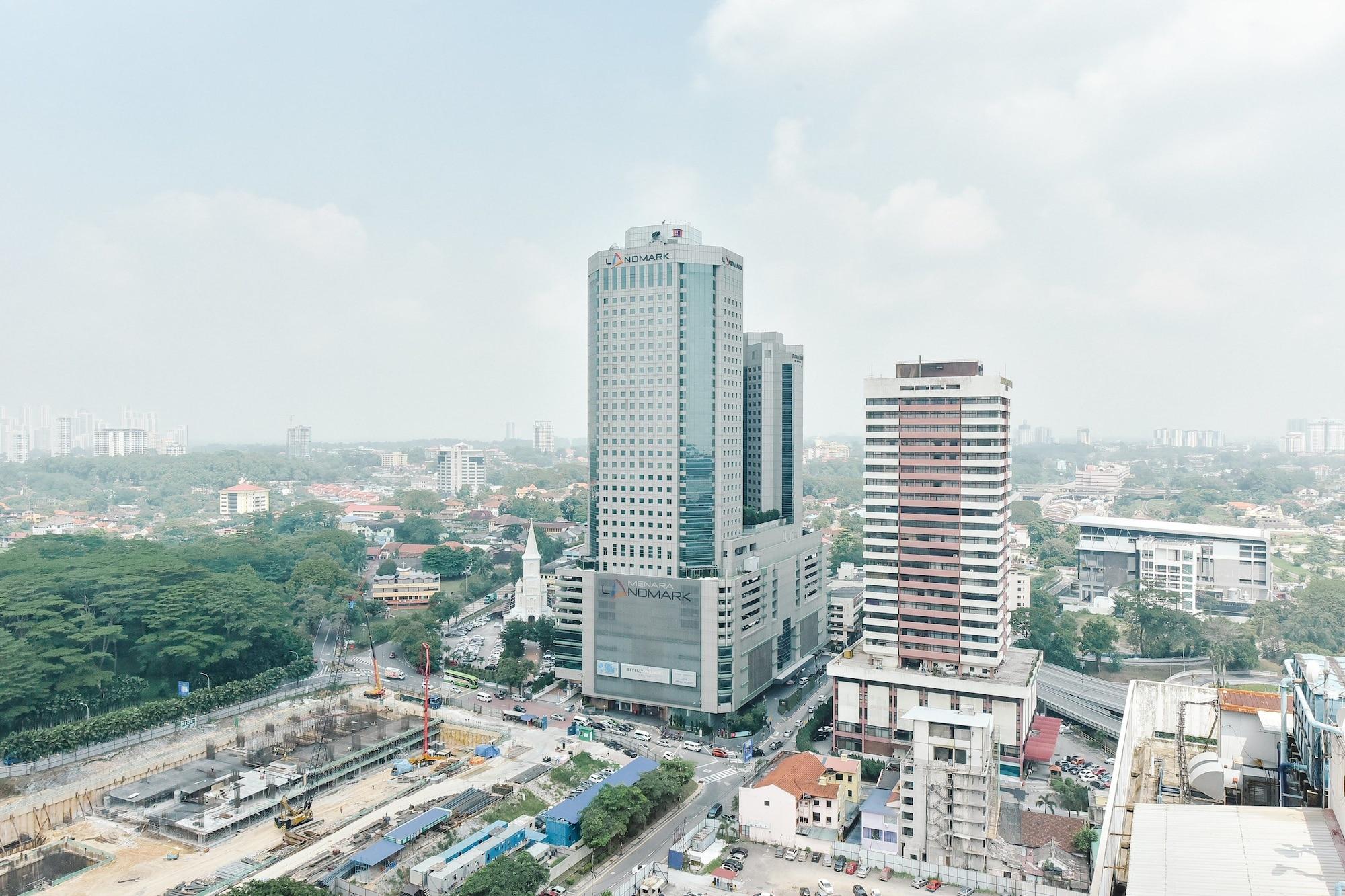 Suasana Private Suites By Subhome Johor Bahru Kültér fotó