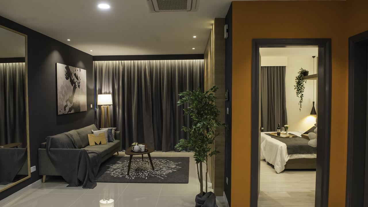 Suasana Private Suites By Subhome Johor Bahru Kültér fotó