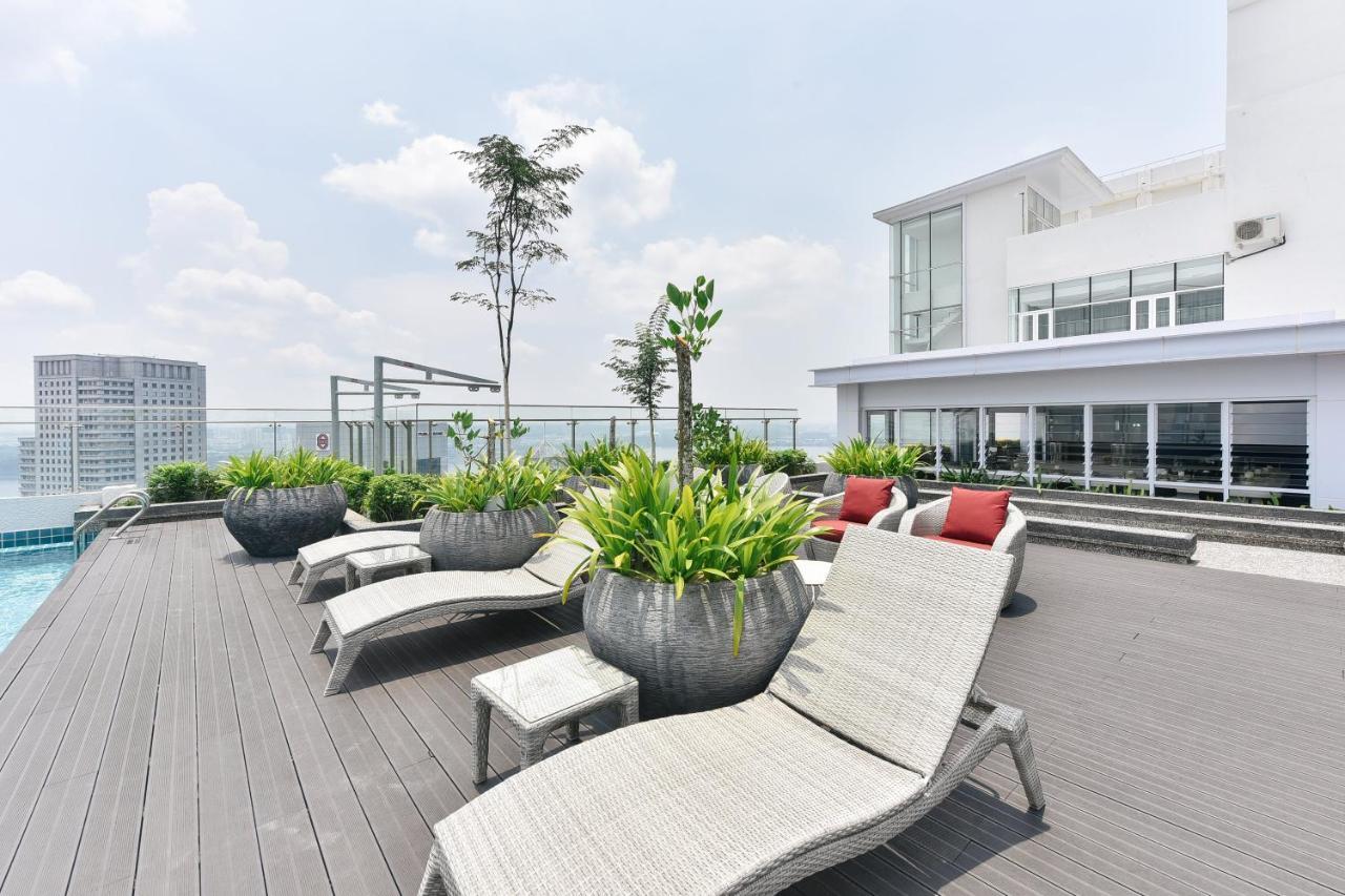 Suasana Private Suites By Subhome Johor Bahru Kültér fotó
