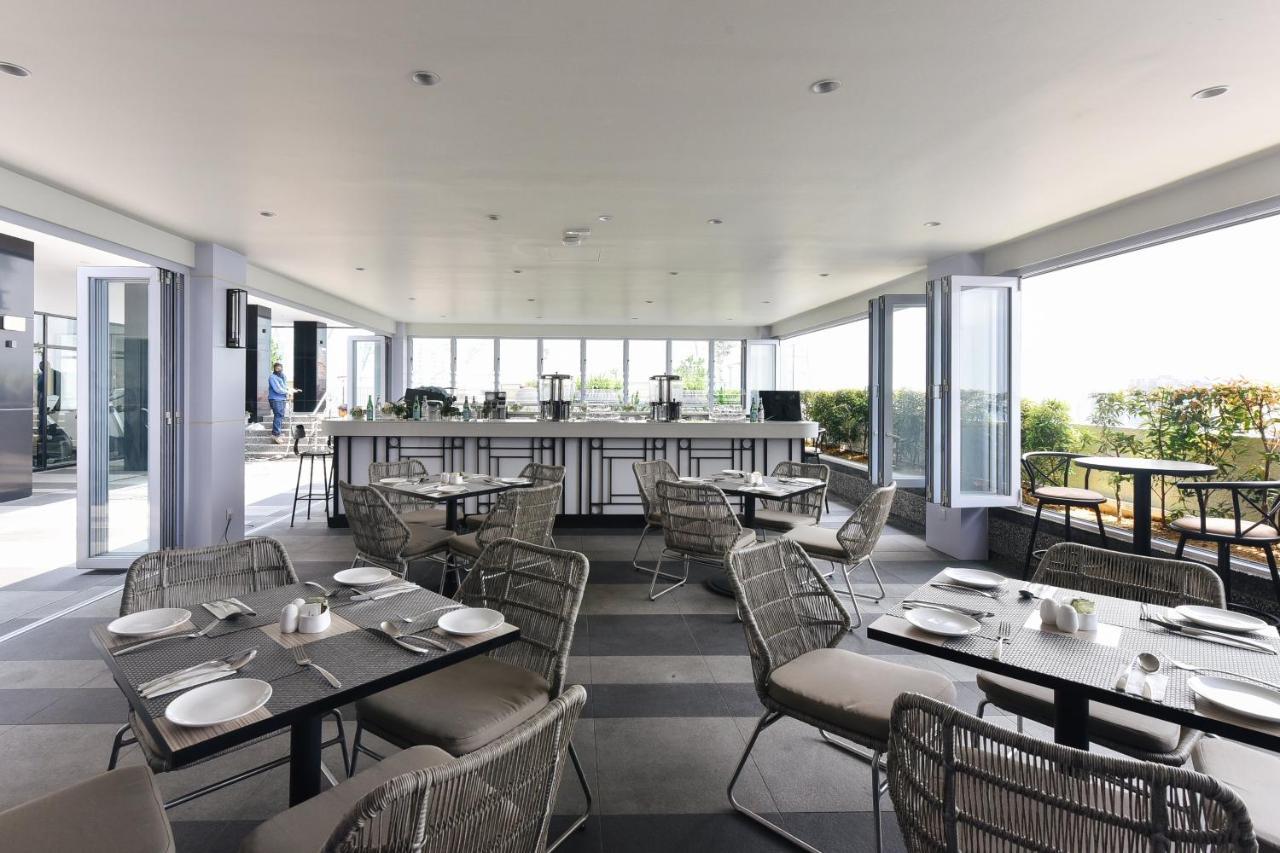 Suasana Private Suites By Subhome Johor Bahru Kültér fotó